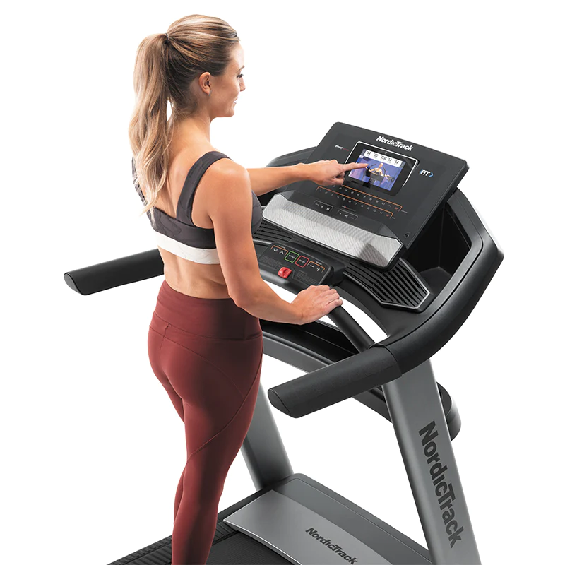 NordicTrack Elite 900 Treadmill