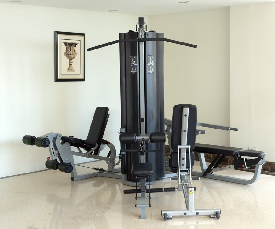 Life Fitness FIT 3 Multi-Gym